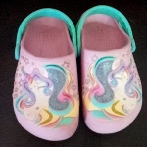 🦄 CROCS unicorn Crocs size 11 kids